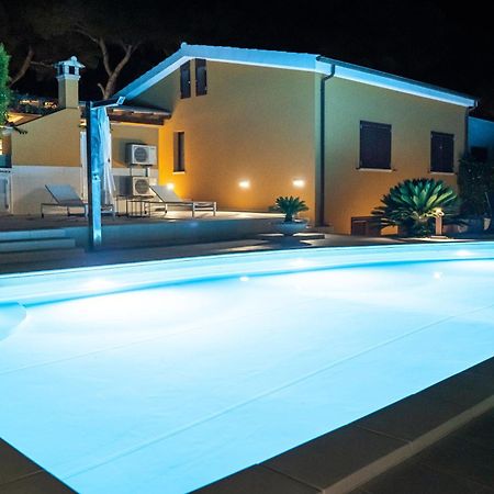 Villa Fenicottero - Exclusive Private Villa With Pool Porto Pino Zewnętrze zdjęcie